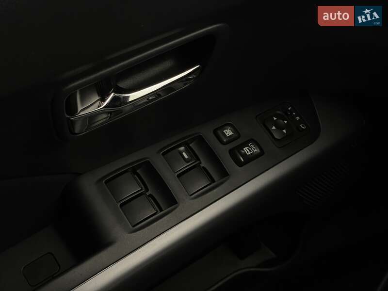 Внедорожник / Кроссовер Mitsubishi Outlander 2009 в Киеве