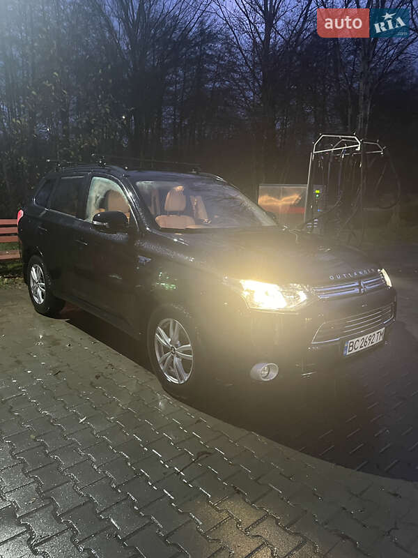 Внедорожник / Кроссовер Mitsubishi Outlander 2014 в Бориславе