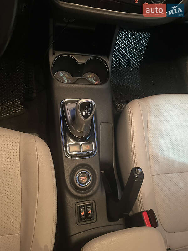 Внедорожник / Кроссовер Mitsubishi Outlander 2014 в Бориславе