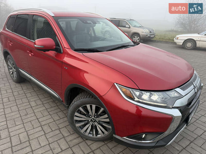Внедорожник / Кроссовер Mitsubishi Outlander 2019 в Хмельницком фото 4 Внедорожник / Кроссовер Mitsubishi Outlander 2019 в Хмельницком