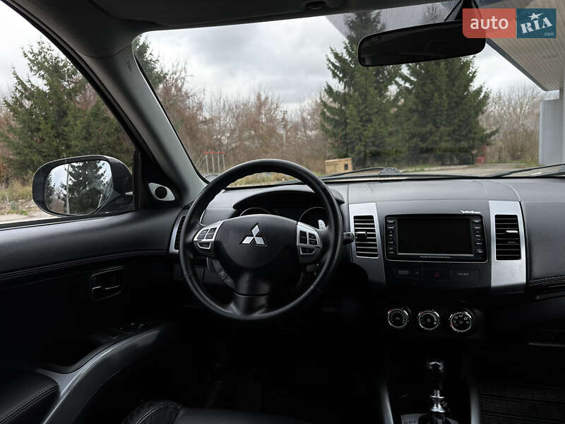 Позашляховик / Кросовер Mitsubishi Outlander 2011 в Бердичеві