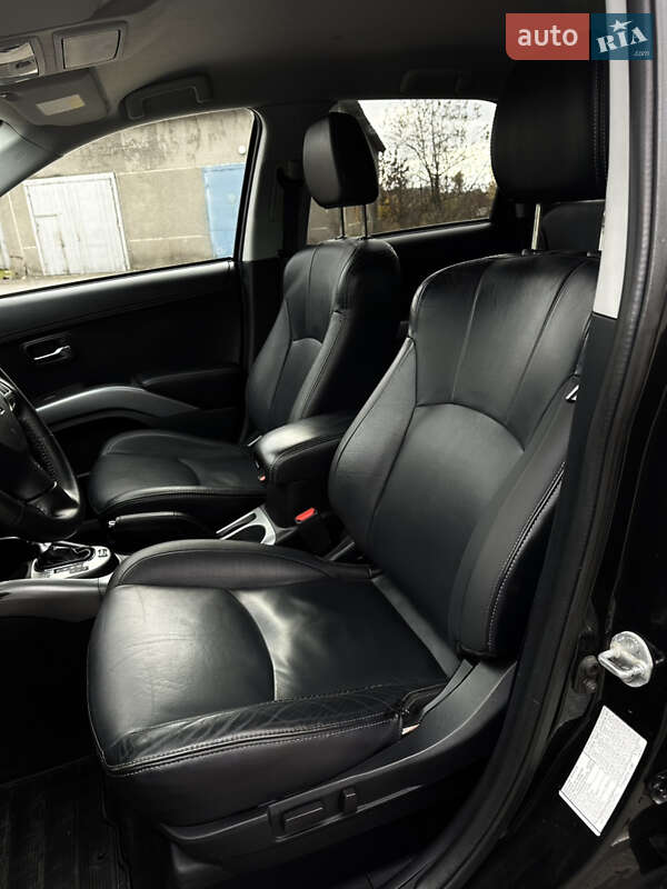 Позашляховик / Кросовер Mitsubishi Outlander 2011 в Бердичеві