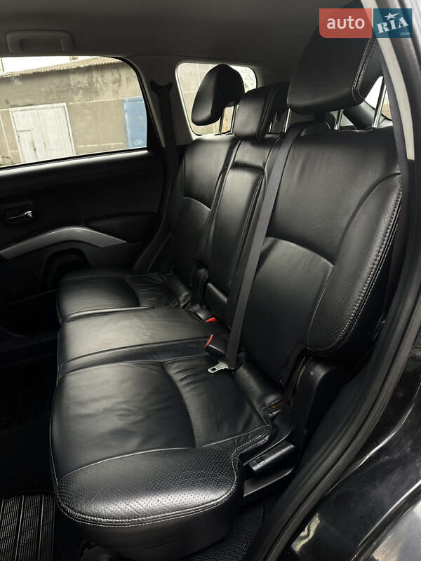 Позашляховик / Кросовер Mitsubishi Outlander 2011 в Бердичеві