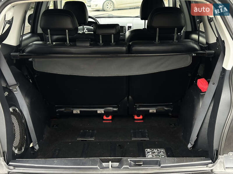 Позашляховик / Кросовер Mitsubishi Outlander 2011 в Бердичеві