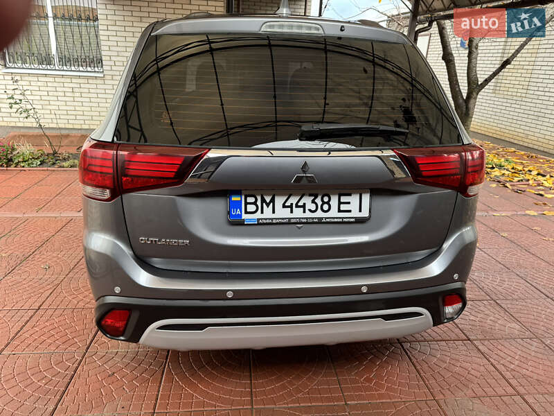Внедорожник / Кроссовер Mitsubishi Outlander 2019 в Сумах фото 6 Внедорожник / Кроссовер Mitsubishi Outlander 2019 в Сумах