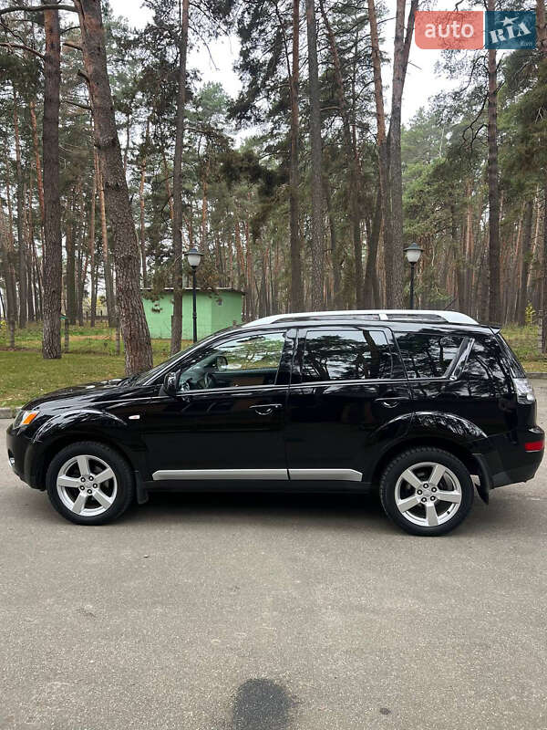 Внедорожник / Кроссовер Mitsubishi Outlander 2008 в Чернигове