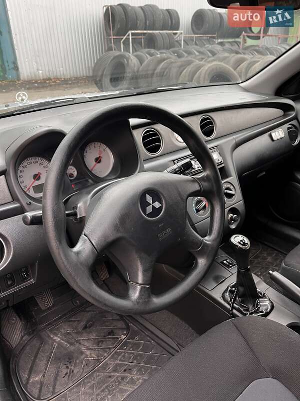 Внедорожник / Кроссовер Mitsubishi Outlander 2007 в Киеве фото 12 Внедорожник / Кроссовер Mitsubishi Outlander 2007 в Киеве