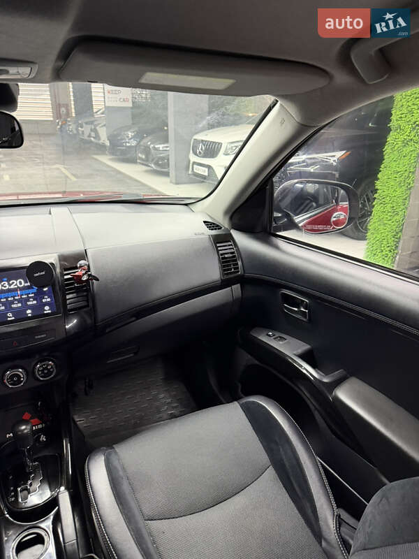 Позашляховик / Кросовер Mitsubishi Outlander 2011 в Одесі фото 14 Позашляховик / Кросовер Mitsubishi Outlander 2011 в Одесі