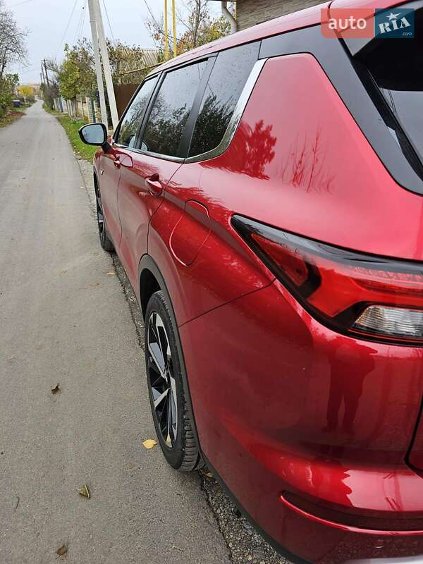 Внедорожник / Кроссовер Mitsubishi Outlander 2023 в Одессе фото 6 Внедорожник / Кроссовер Mitsubishi Outlander 2023 в Одессе