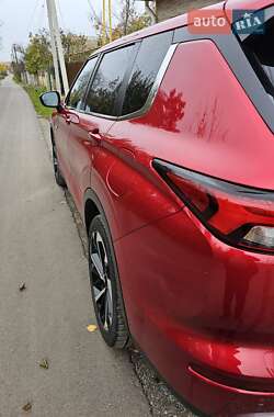 Позашляховик / Кросовер Mitsubishi Outlander 2023 в Одесі