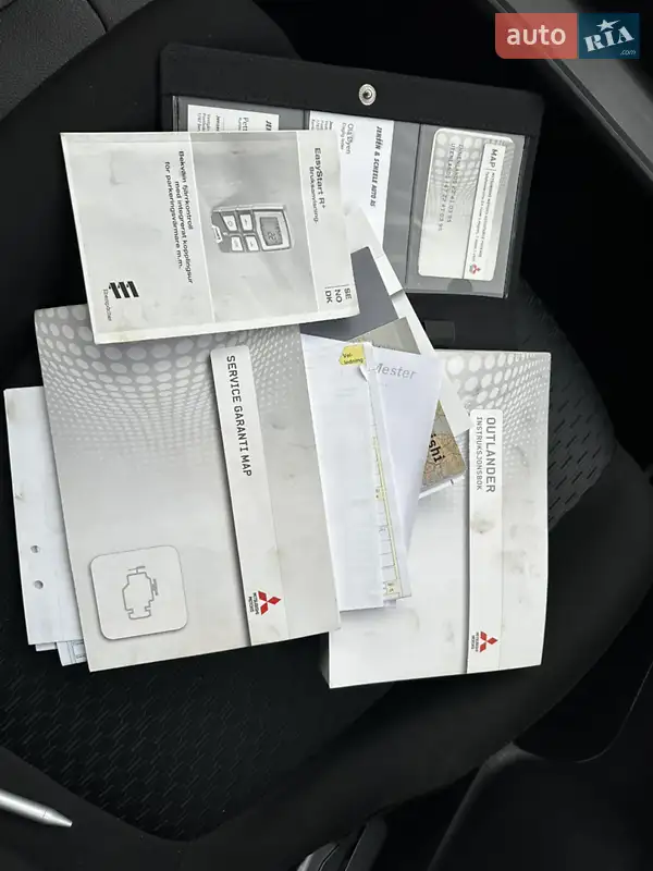 Позашляховик / Кросовер Mitsubishi Outlander 2013 в Хмельницькому документ