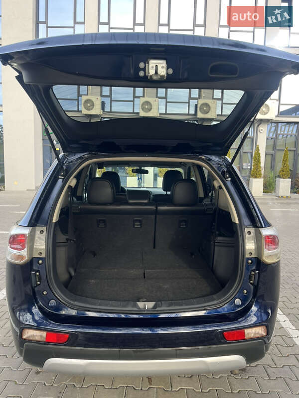 Позашляховик / Кросовер Mitsubishi Outlander 2015 в Рівному фото 11 Позашляховик / Кросовер Mitsubishi Outlander 2015 в Рівному