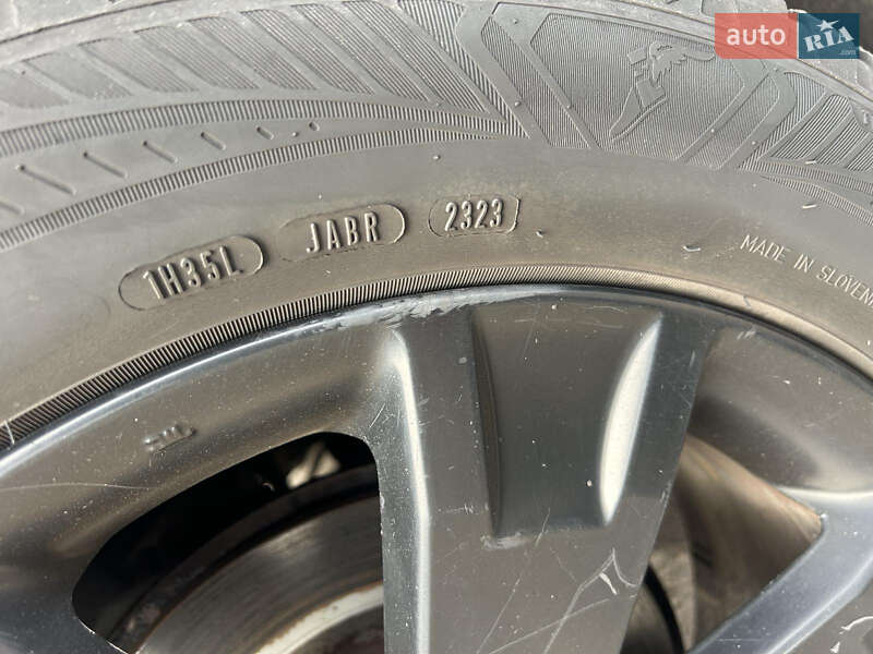 Внедорожник / Кроссовер Mitsubishi Outlander 2012 в Луцке фото 14 Внедорожник / Кроссовер Mitsubishi Outlander 2012 в Луцке