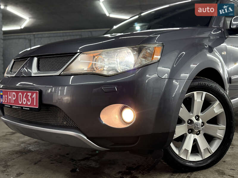 Позашляховик / Кросовер Mitsubishi Outlander 2008 в Кременці