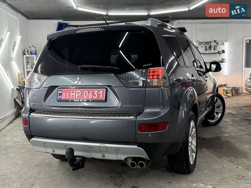 Позашляховик / Кросовер Mitsubishi Outlander 2008 в Кременці
