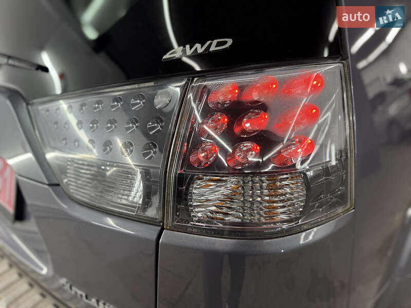 Позашляховик / Кросовер Mitsubishi Outlander 2008 в Кременці