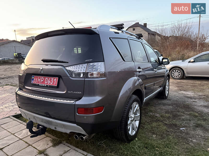 Позашляховик / Кросовер Mitsubishi Outlander 2008 в Кременці