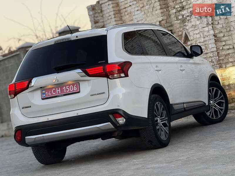 Внедорожник / Кроссовер Mitsubishi Outlander 2016 в Самборе фото 26 Внедорожник / Кроссовер Mitsubishi Outlander 2016 в Самборе