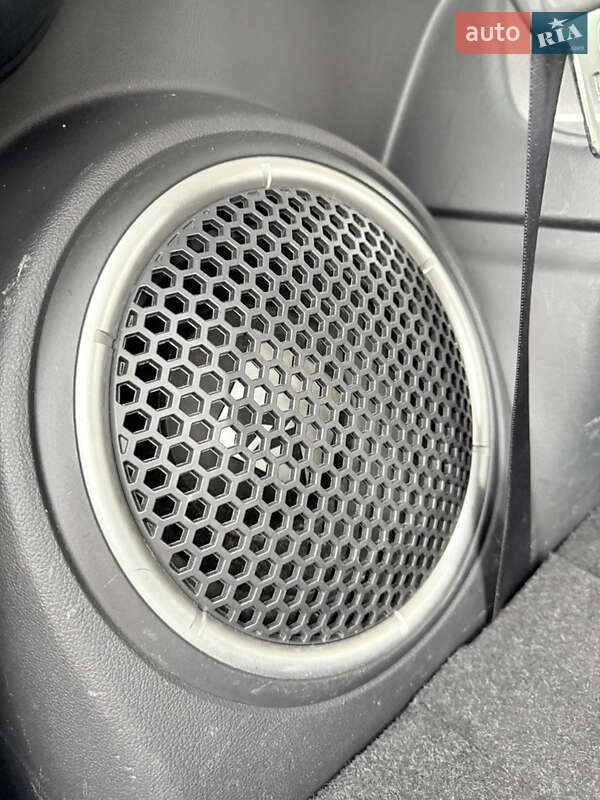 Внедорожник / Кроссовер Mitsubishi Outlander 2016 в Самборе фото 85 Внедорожник / Кроссовер Mitsubishi Outlander 2016 в Самборе