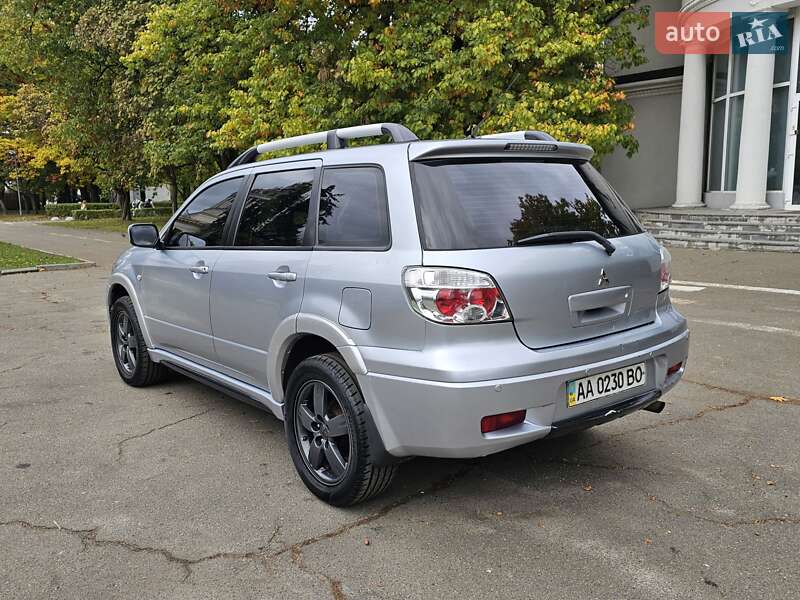 Внедорожник / Кроссовер Mitsubishi Outlander 2008 в Киеве фото 10 Внедорожник / Кроссовер Mitsubishi Outlander 2008 в Киеве