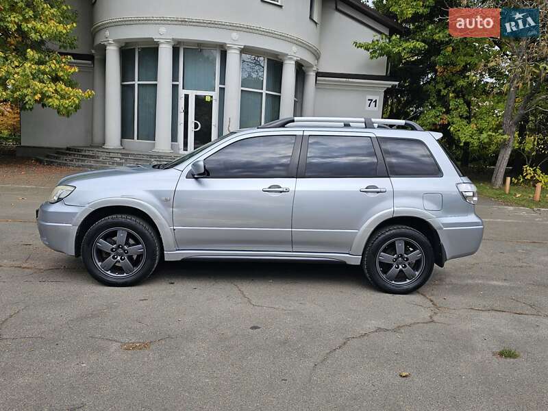 Внедорожник / Кроссовер Mitsubishi Outlander 2008 в Киеве фото 11 Внедорожник / Кроссовер Mitsubishi Outlander 2008 в Киеве