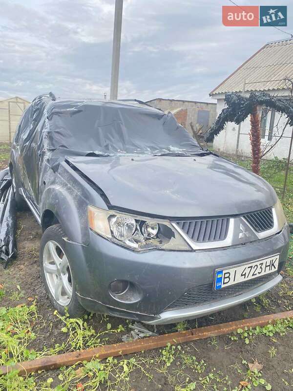 Внедорожник / Кроссовер Mitsubishi Outlander 2007 в Полтаве фото 4 Внедорожник / Кроссовер Mitsubishi Outlander 2007 в Полтаве