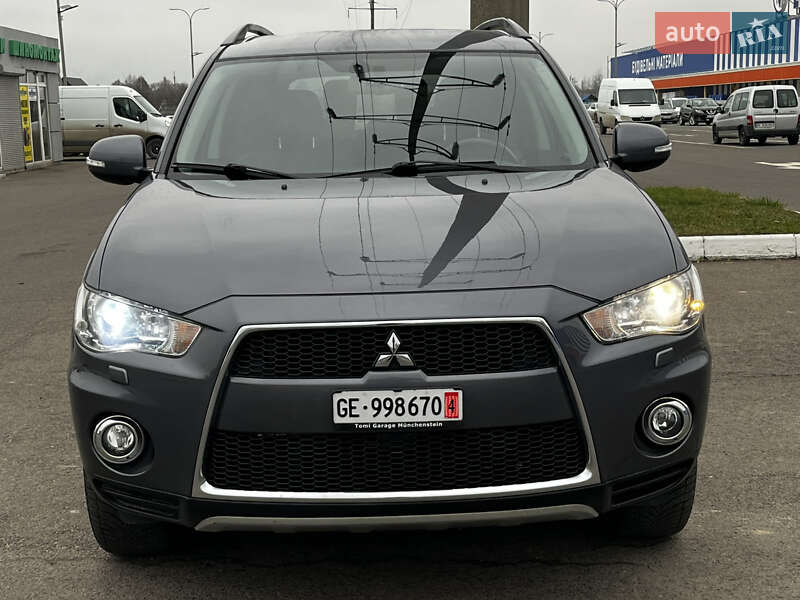 Внедорожник / Кроссовер Mitsubishi Outlander 2012 в Луцке фото 3 Внедорожник / Кроссовер Mitsubishi Outlander 2012 в Луцке