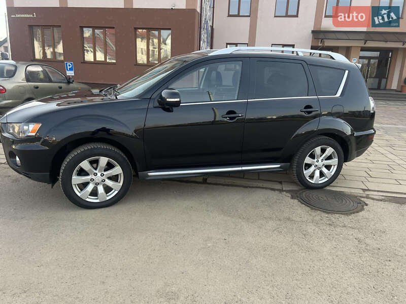Внедорожник / Кроссовер Mitsubishi Outlander 2010 в Ивано-Франковске фото 5 Внедорожник / Кроссовер Mitsubishi Outlander 2010 в Ивано-Франковске