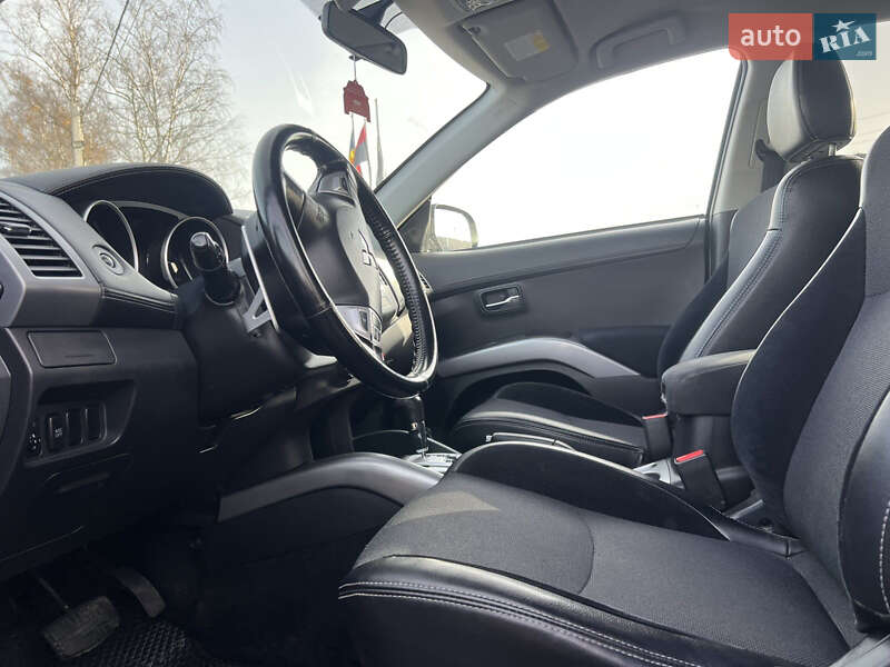 Внедорожник / Кроссовер Mitsubishi Outlander 2010 в Ивано-Франковске фото 19 Внедорожник / Кроссовер Mitsubishi Outlander 2010 в Ивано-Франковске