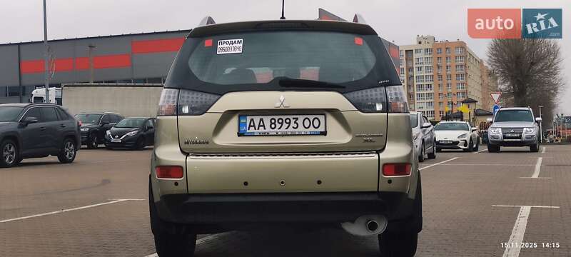 Внедорожник / Кроссовер Mitsubishi Outlander 2009 в Киеве