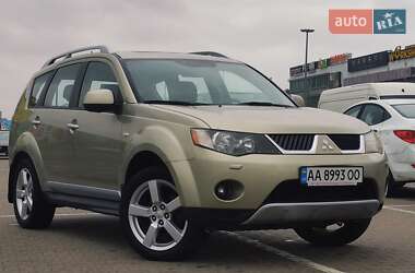 Внедорожник / Кроссовер Mitsubishi Outlander 2009 в Киеве