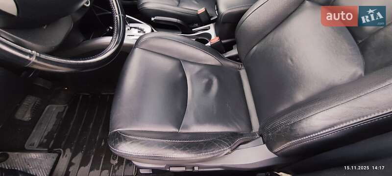 Внедорожник / Кроссовер Mitsubishi Outlander 2009 в Киеве