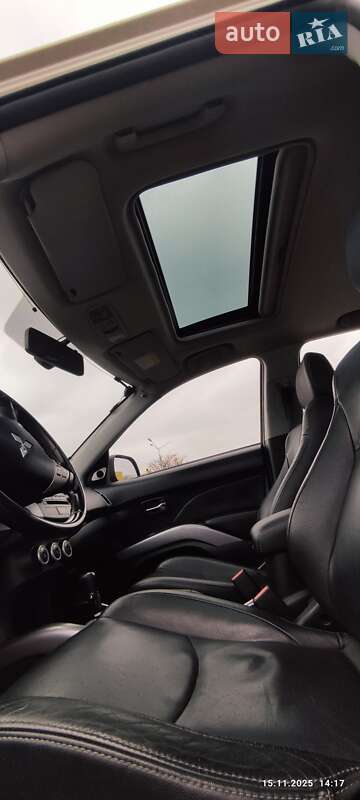 Внедорожник / Кроссовер Mitsubishi Outlander 2009 в Киеве