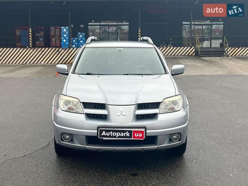 Позашляховик / Кросовер Mitsubishi Outlander 2008 в Києві