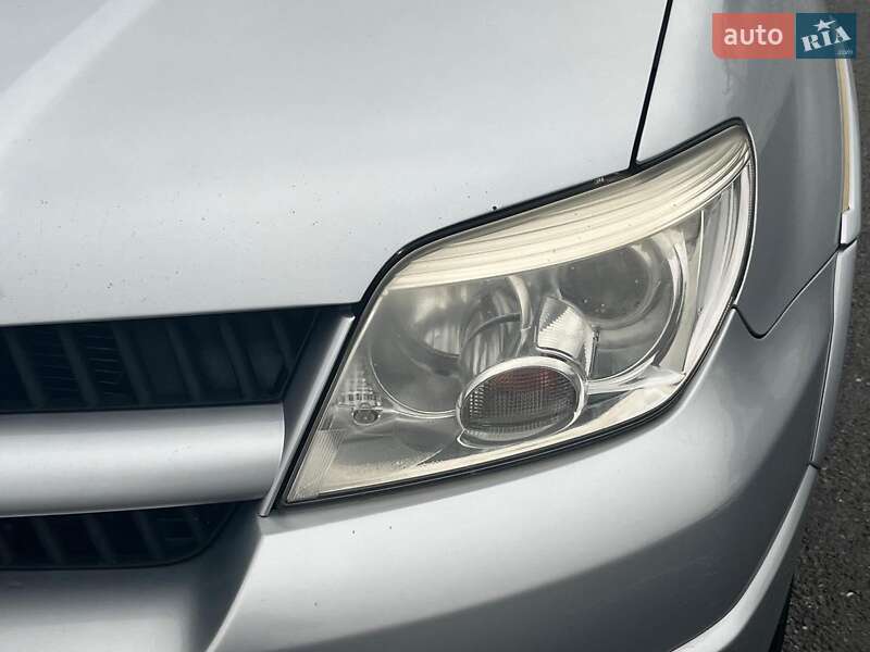 Позашляховик / Кросовер Mitsubishi Outlander 2008 в Києві