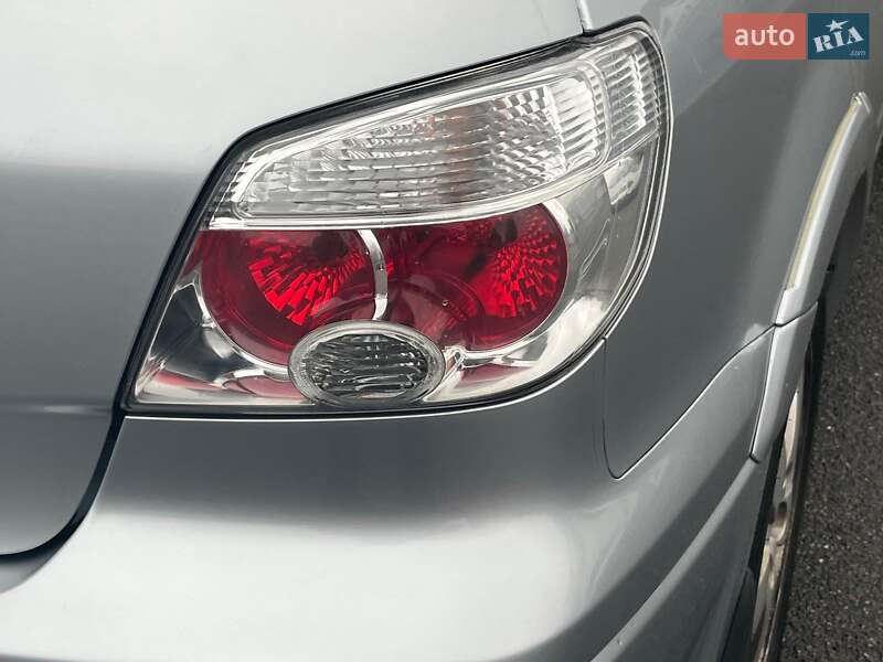 Позашляховик / Кросовер Mitsubishi Outlander 2008 в Києві