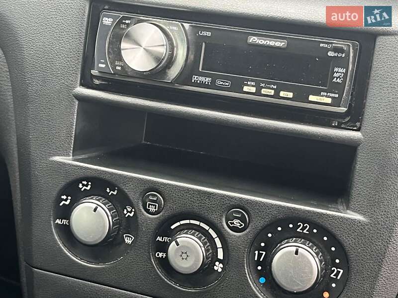 Позашляховик / Кросовер Mitsubishi Outlander 2008 в Києві