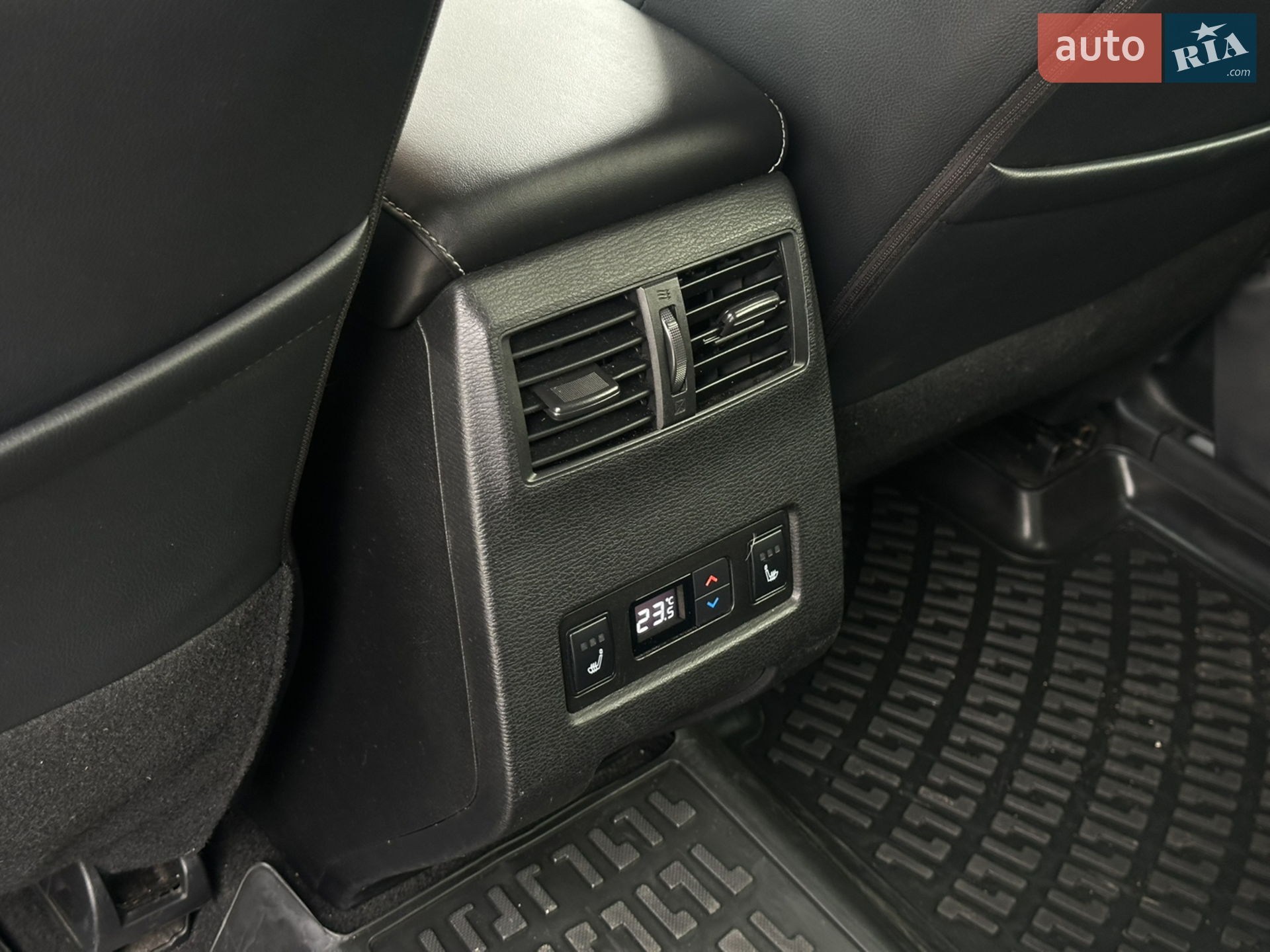 2021 Mitsubishi Outlander - мініатюра 27