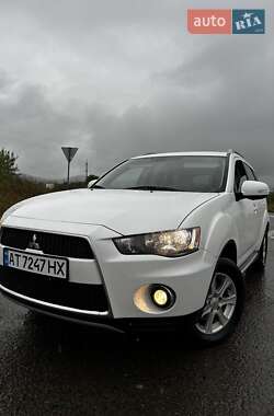 Позашляховик / Кросовер Mitsubishi Outlander 2010 в Надвірній