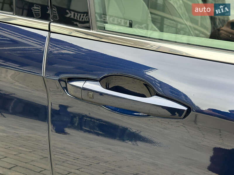 Позашляховик / Кросовер Mitsubishi Outlander 2023 в Львові