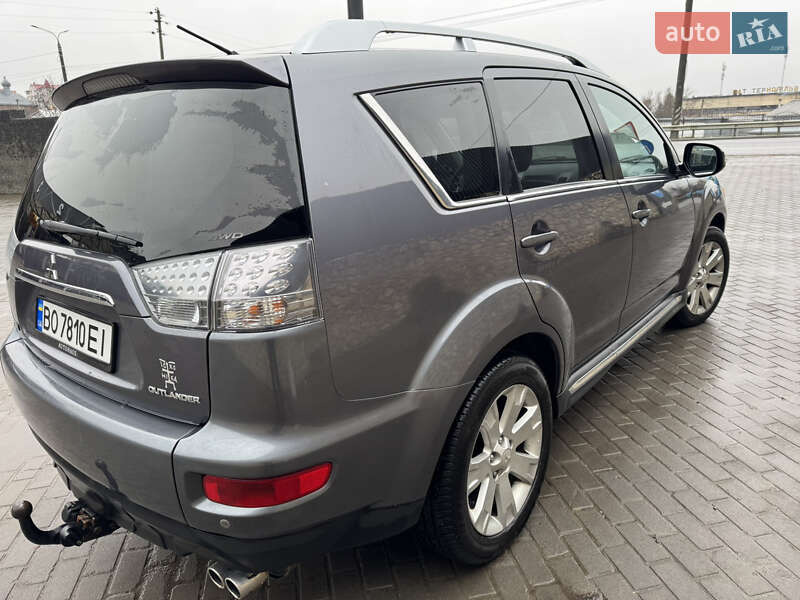Внедорожник / Кроссовер Mitsubishi Outlander 2010 в Тернополе