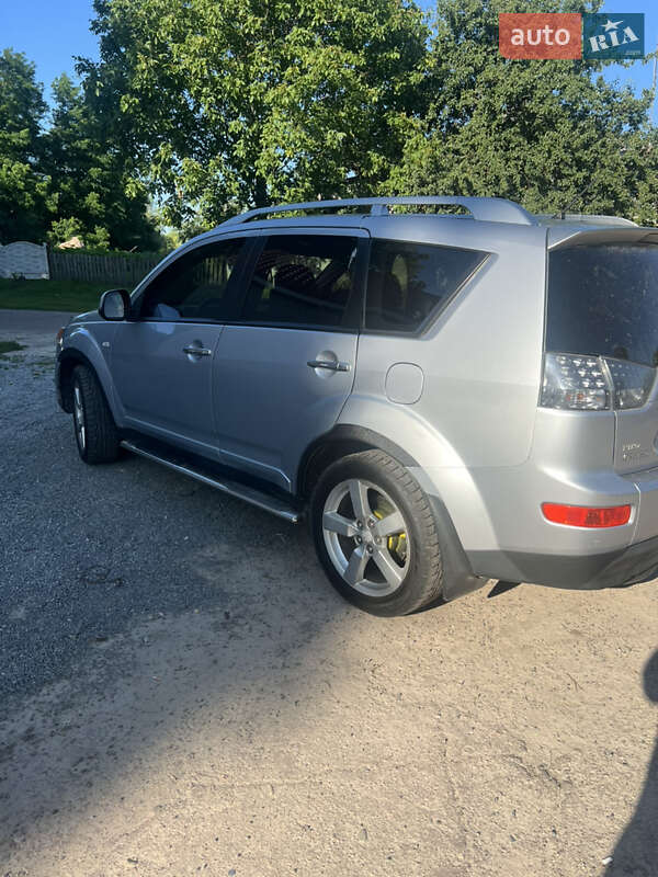 Внедорожник / Кроссовер Mitsubishi Outlander 2008 в Чернигове фото 4 Внедорожник / Кроссовер Mitsubishi Outlander 2008 в Чернигове
