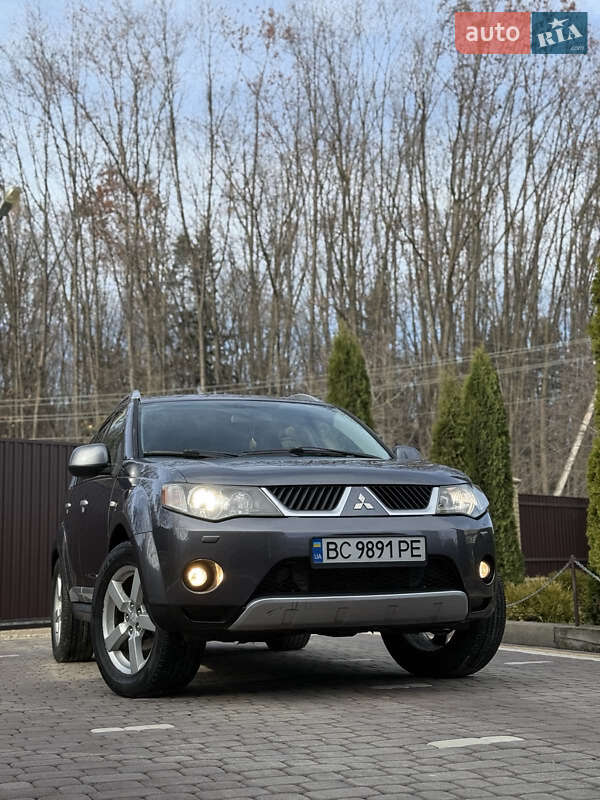Внедорожник / Кроссовер Mitsubishi Outlander 2009 в Косове фото 6 Внедорожник / Кроссовер Mitsubishi Outlander 2009 в Косове