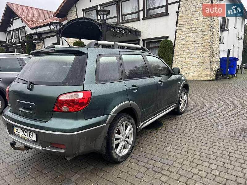 Позашляховик / Кросовер Mitsubishi Outlander 2006 в Миколаєві