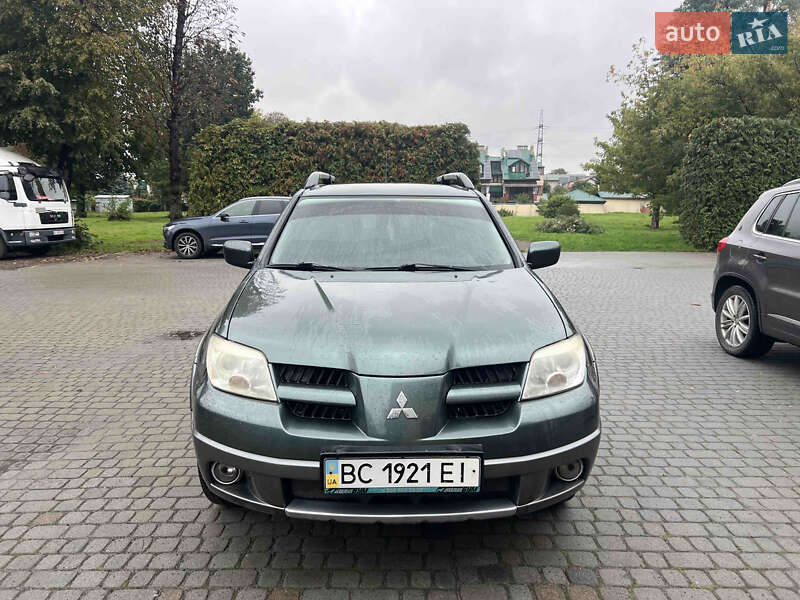 Позашляховик / Кросовер Mitsubishi Outlander 2006 в Миколаєві