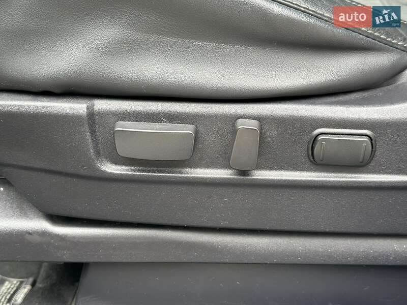 Внедорожник / Кроссовер Mitsubishi Outlander 2019 в Одессе