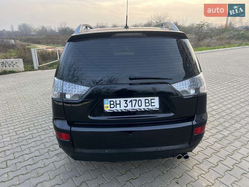 Внедорожник / Кроссовер Mitsubishi Outlander 2007 в Великодолинском