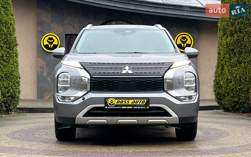 Внедорожник / Кроссовер Mitsubishi Outlander 2021 в Львове