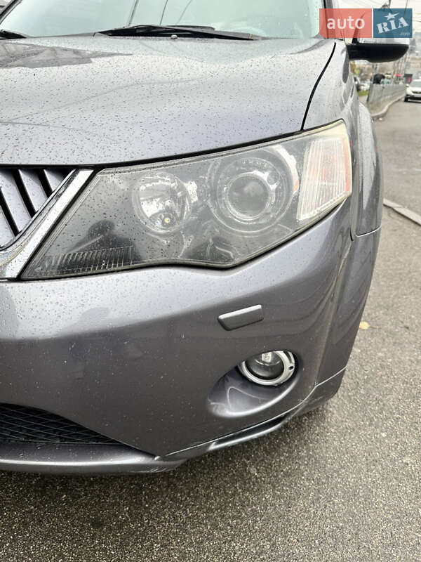 Позашляховик / Кросовер Mitsubishi Outlander 2009 в Києві