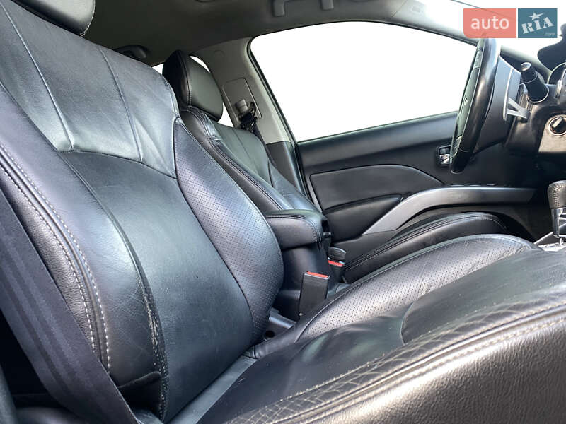 Внедорожник / Кроссовер Mitsubishi Outlander 2009 в Днепре фото 18 Внедорожник / Кроссовер Mitsubishi Outlander 2009 в Днепре